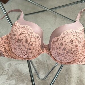 Victoria secret 36DD BRA